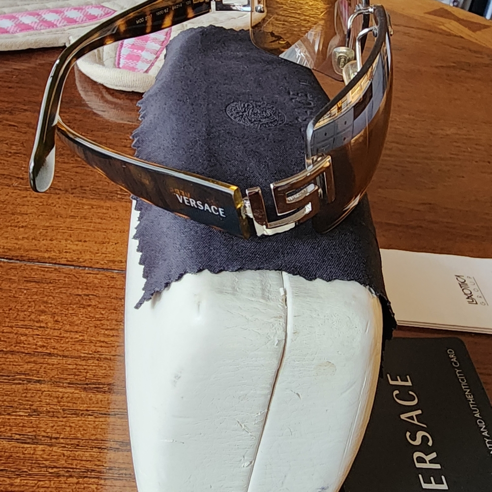 Versace MOD 2017 Rimless Sunglasses Vintage - Picture 9 of 11